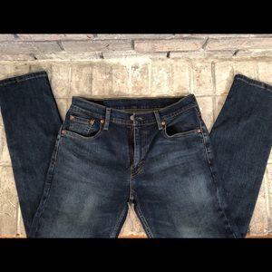Levi’s 502 Jeans
